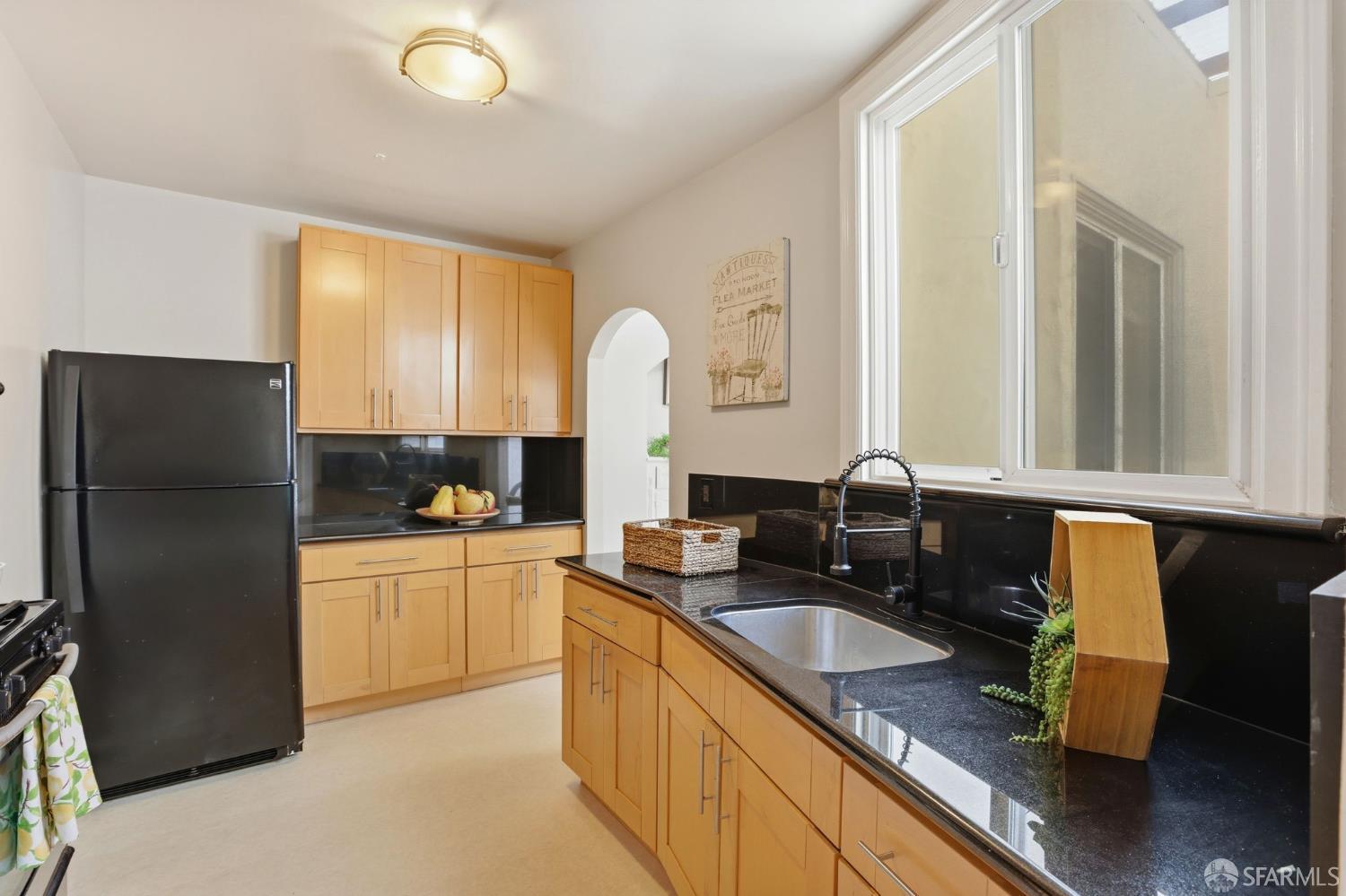 Detail Gallery Image 15 of 38 For 1826 Judah St, San Francisco,  CA 94122 - 2 Beds | 1 Baths