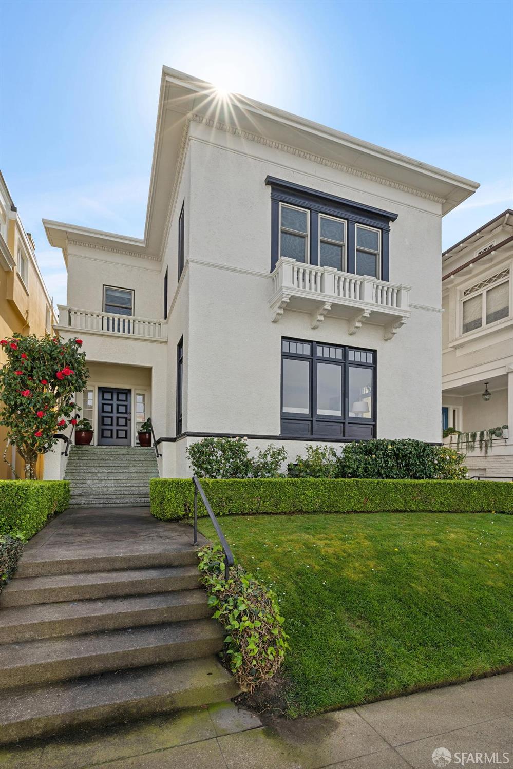 Detail Gallery Image 2 of 62 For 29 West Clay St, San Francisco,  CA 94121 - 5 Beds | 3/1 Baths