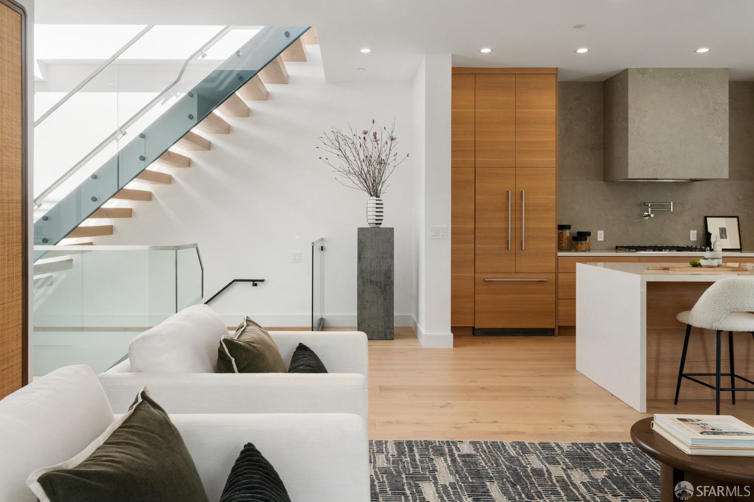 Detail Gallery Image 11 of 39 For 25 Brompton Ave, San Francisco,  CA 94131 - 4 Beds | 4/1 Baths