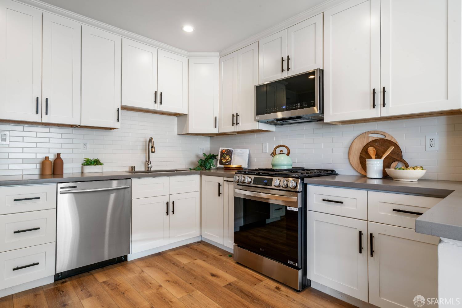 Photo #11: 426109472 Listing: Photo #11