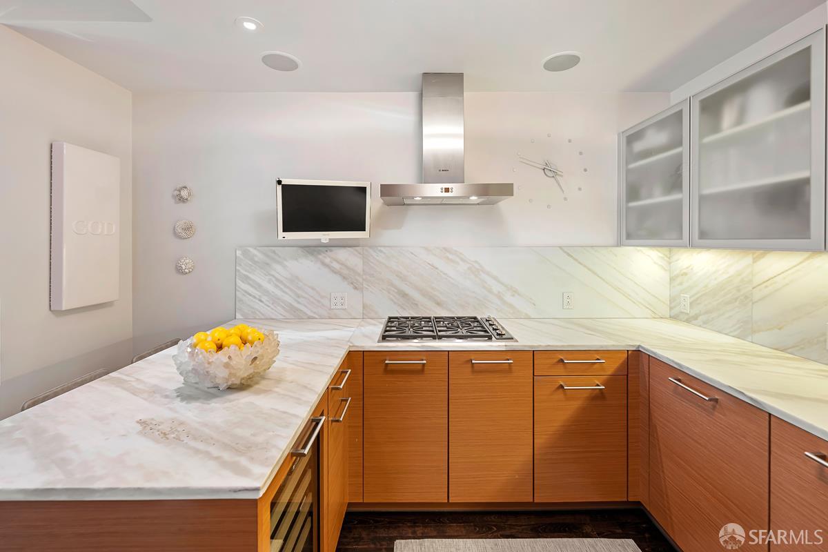 Photo #12: 426112313 Listing: Photo #12