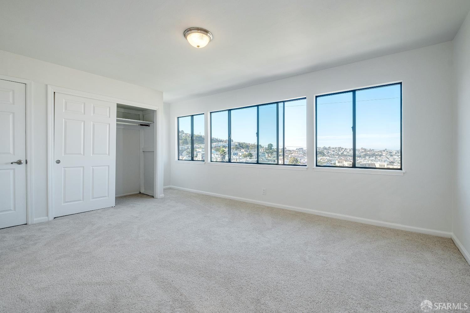 Detail Gallery Image 12 of 35 For 97 Canyon Dr, San Francisco,  CA 94112 - 4 Beds | 2/3 Baths