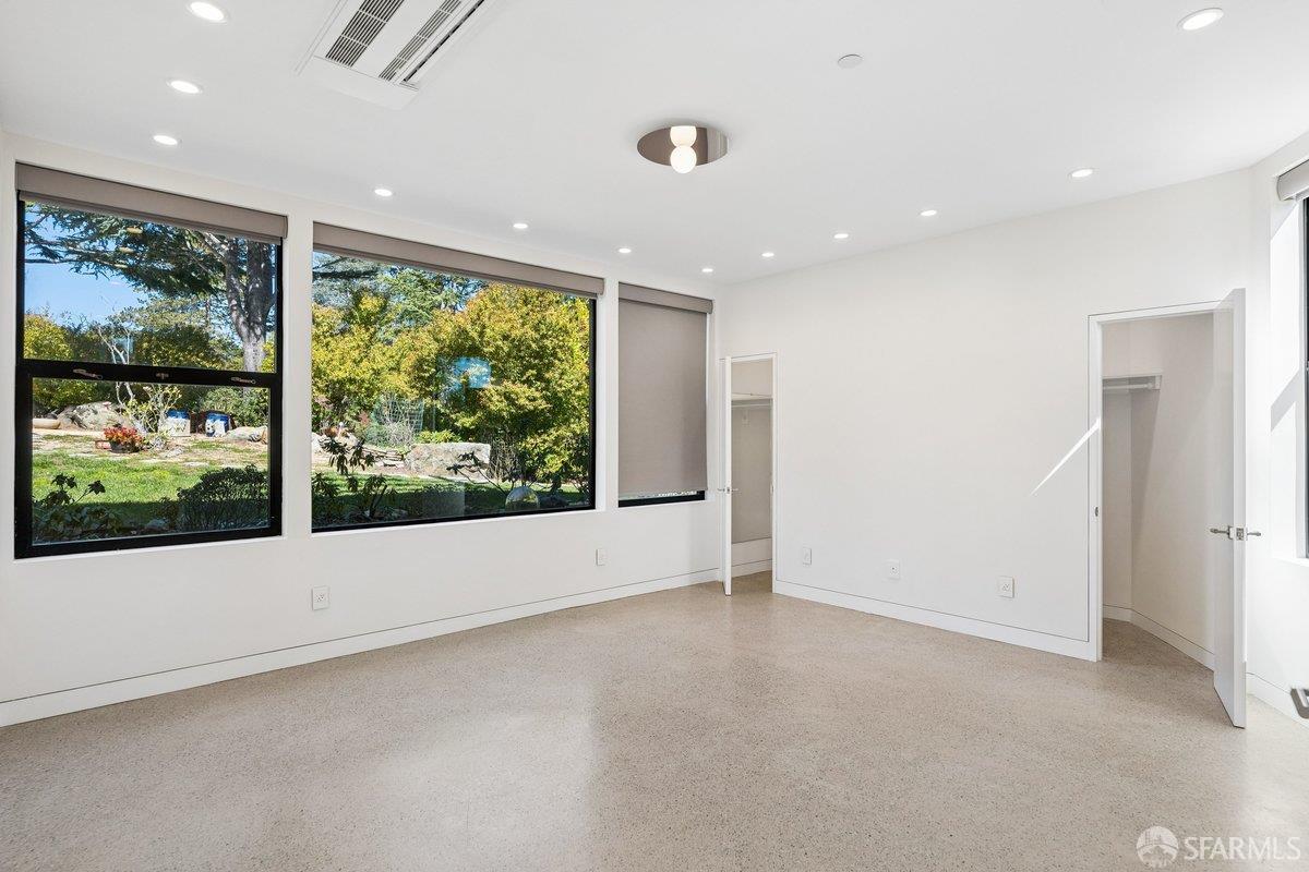 Detail Gallery Image 76 of 95 For 1435 Lakeview Dr, Hillsborough,  CA 94010 - 6 Beds | 5/1 Baths