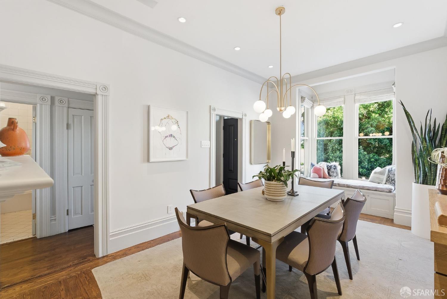 Detail Gallery Image 9 of 36 For 1375 Sanchez St, San Francisco,  CA 94131 - 3 Beds | 2 Baths