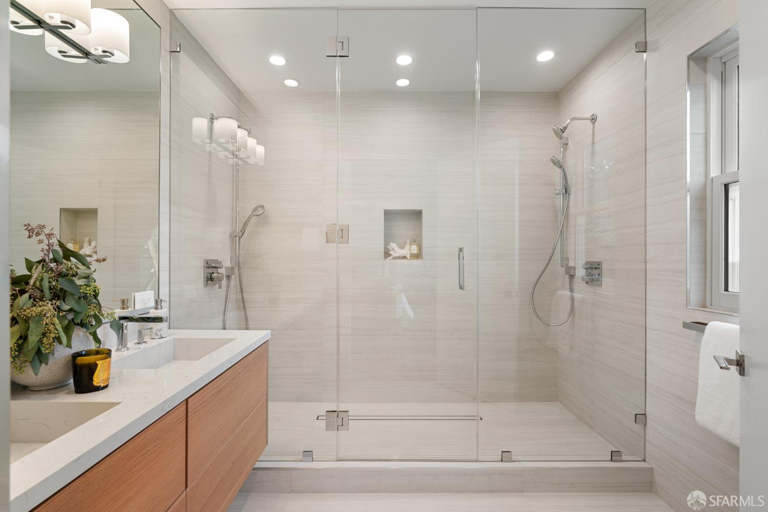 Detail Gallery Image 17 of 39 For 25 Brompton Ave, San Francisco,  CA 94131 - 4 Beds | 4/1 Baths