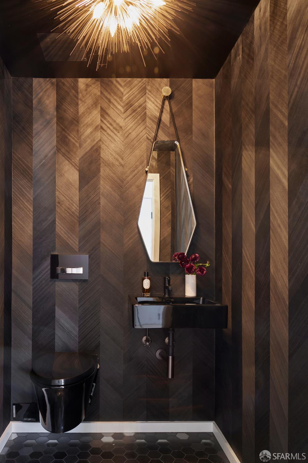 Detail Gallery Image 8 of 32 For 169 Amber Dr, San Francisco,  CA 94131 - 4 Beds | 3/1 Baths