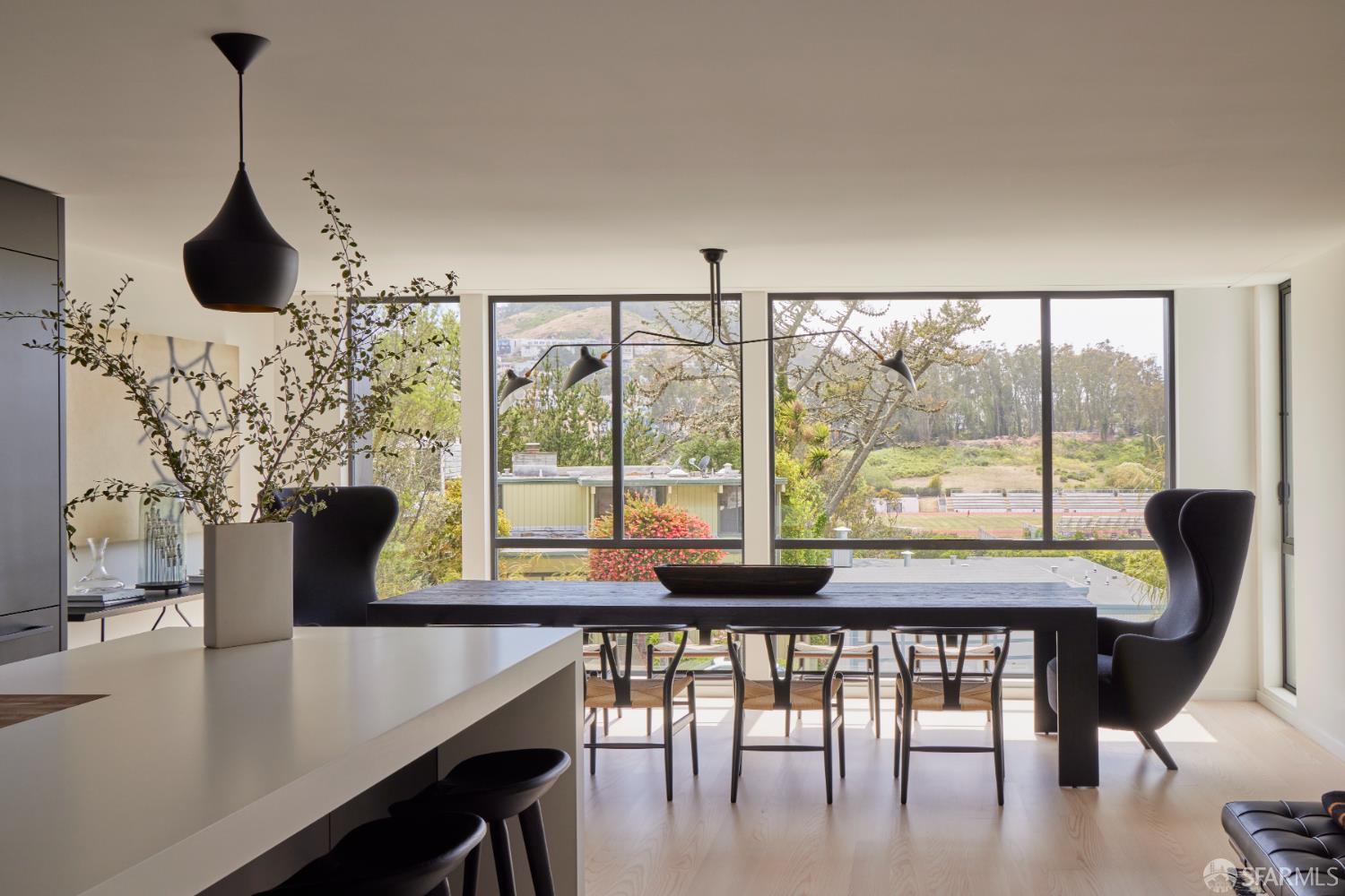 Detail Gallery Image 13 of 32 For 169 Amber Dr, San Francisco,  CA 94131 - 4 Beds | 3/1 Baths