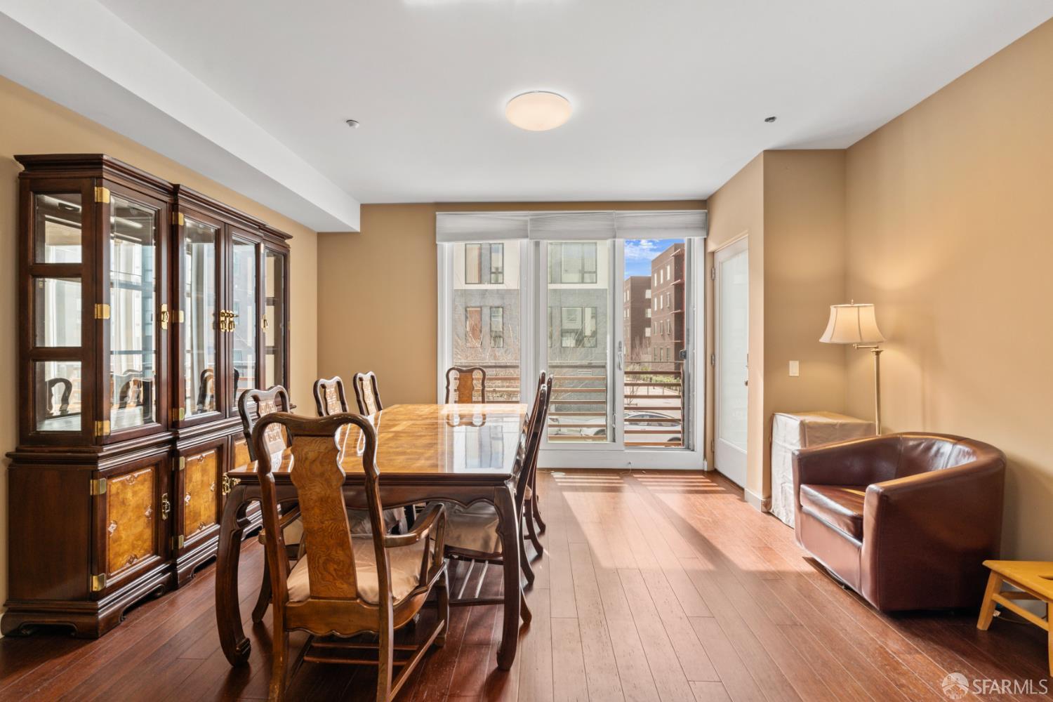 Detail Gallery Image 3 of 29 For 50 Jerrold Ave #214,  San Francisco,  CA 94124 - 2 Beds | 2 Baths