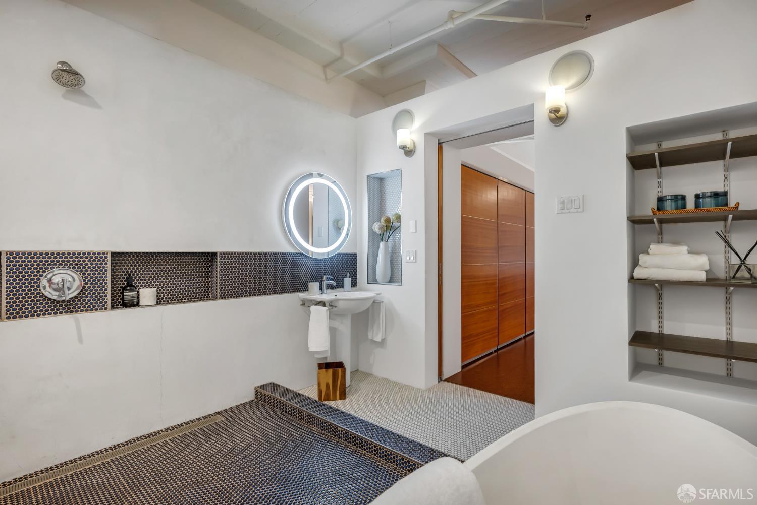 Detail Gallery Image 54 of 60 For 245 5th St #106,  San Francisco,  CA 94103 - 1 Beds | 1/1 Baths
