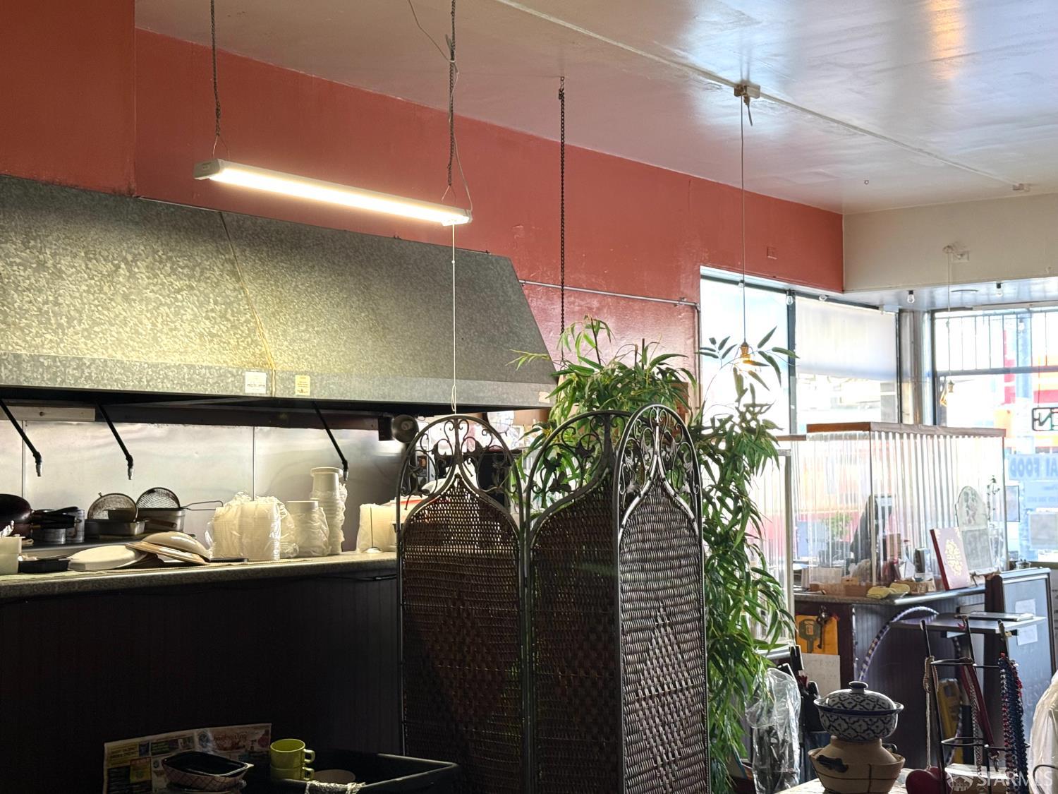 Detail Gallery Image 6 of 42 For 4440 Mission St, San Francisco,  CA 94112 - – Beds | – Baths