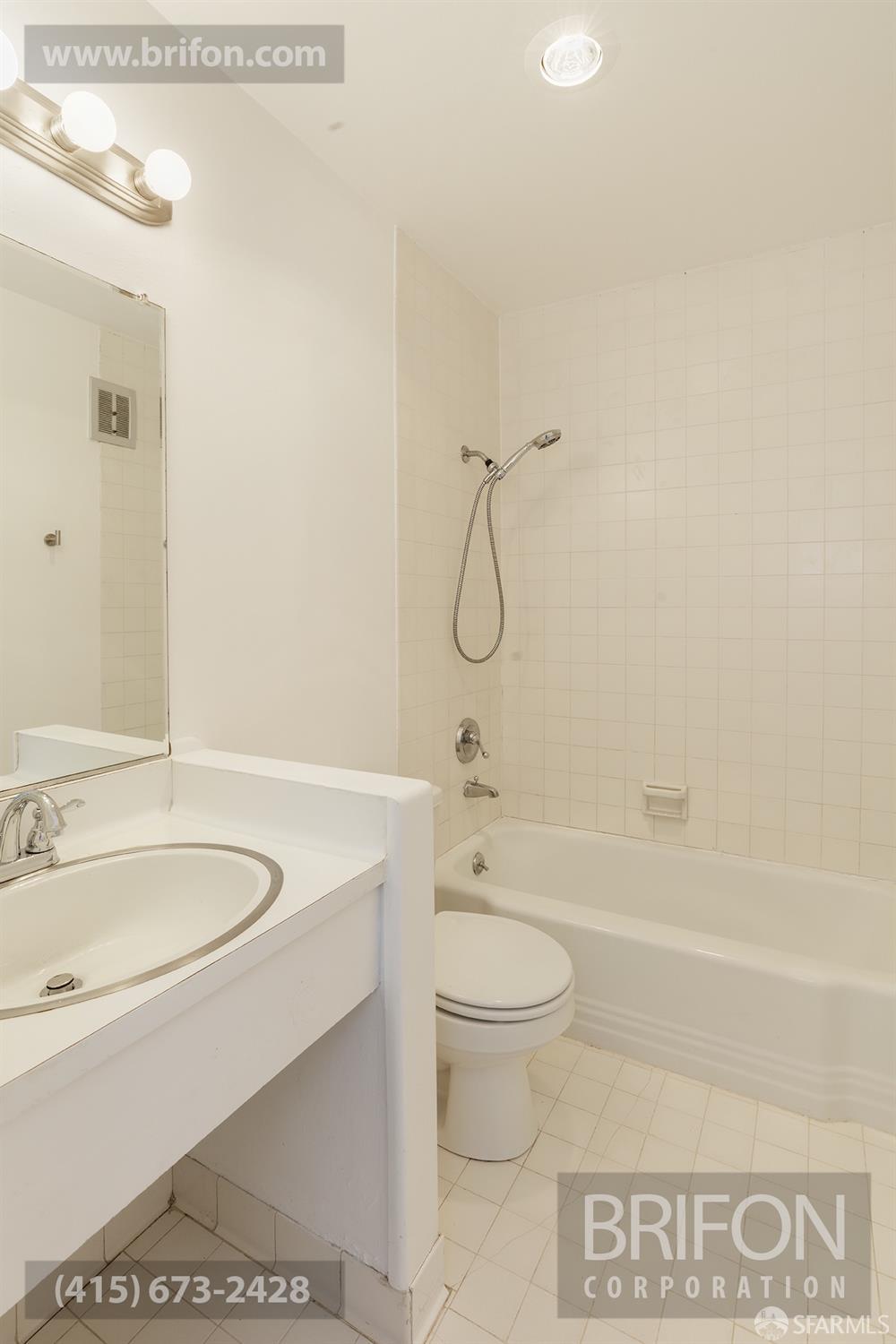 Detail Gallery Image 7 of 12 For 2221 Gough St #203,  San Francisco,  CA 94109 - 1 Beds | 1 Baths