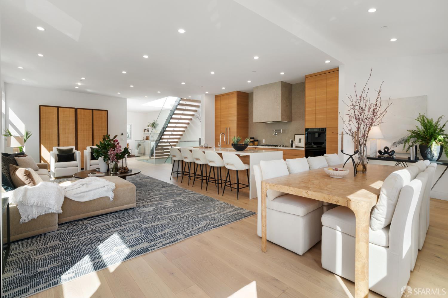 Detail Gallery Image 3 of 39 For 25 Brompton Ave, San Francisco,  CA 94131 - 4 Beds | 4/1 Baths