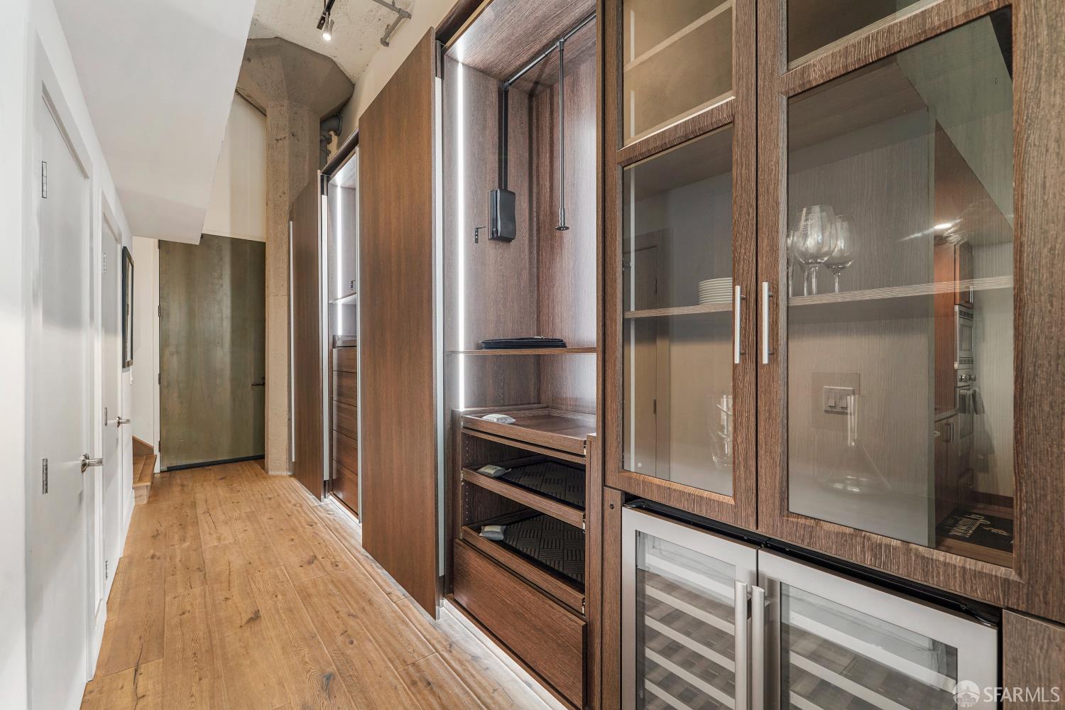 Detail Gallery Image 8 of 22 For 601 4th St #106,  San Francisco,  CA 94107 - 1 Beds | 1/1 Baths