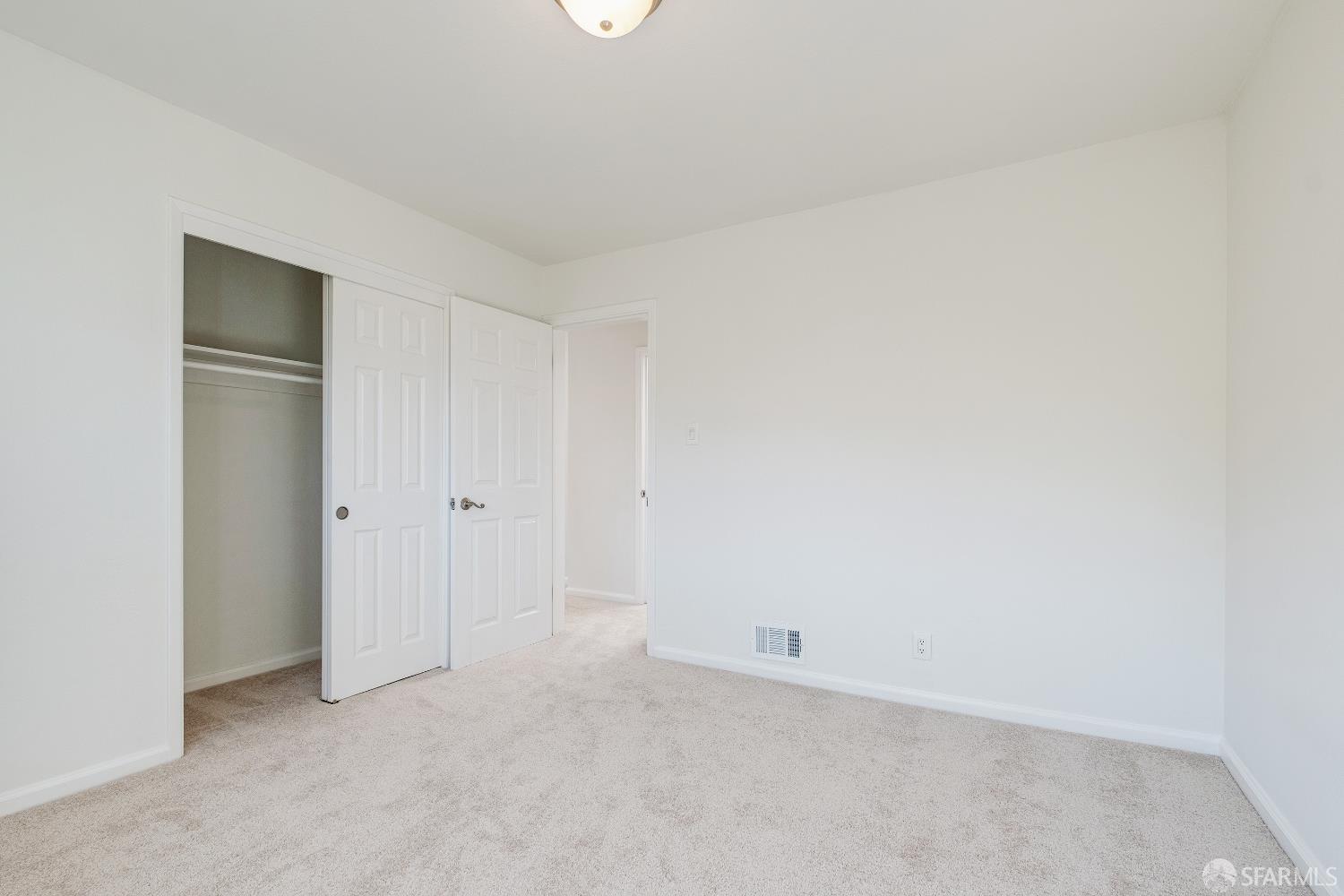 Detail Gallery Image 17 of 35 For 97 Canyon Dr, San Francisco,  CA 94112 - 4 Beds | 2/3 Baths