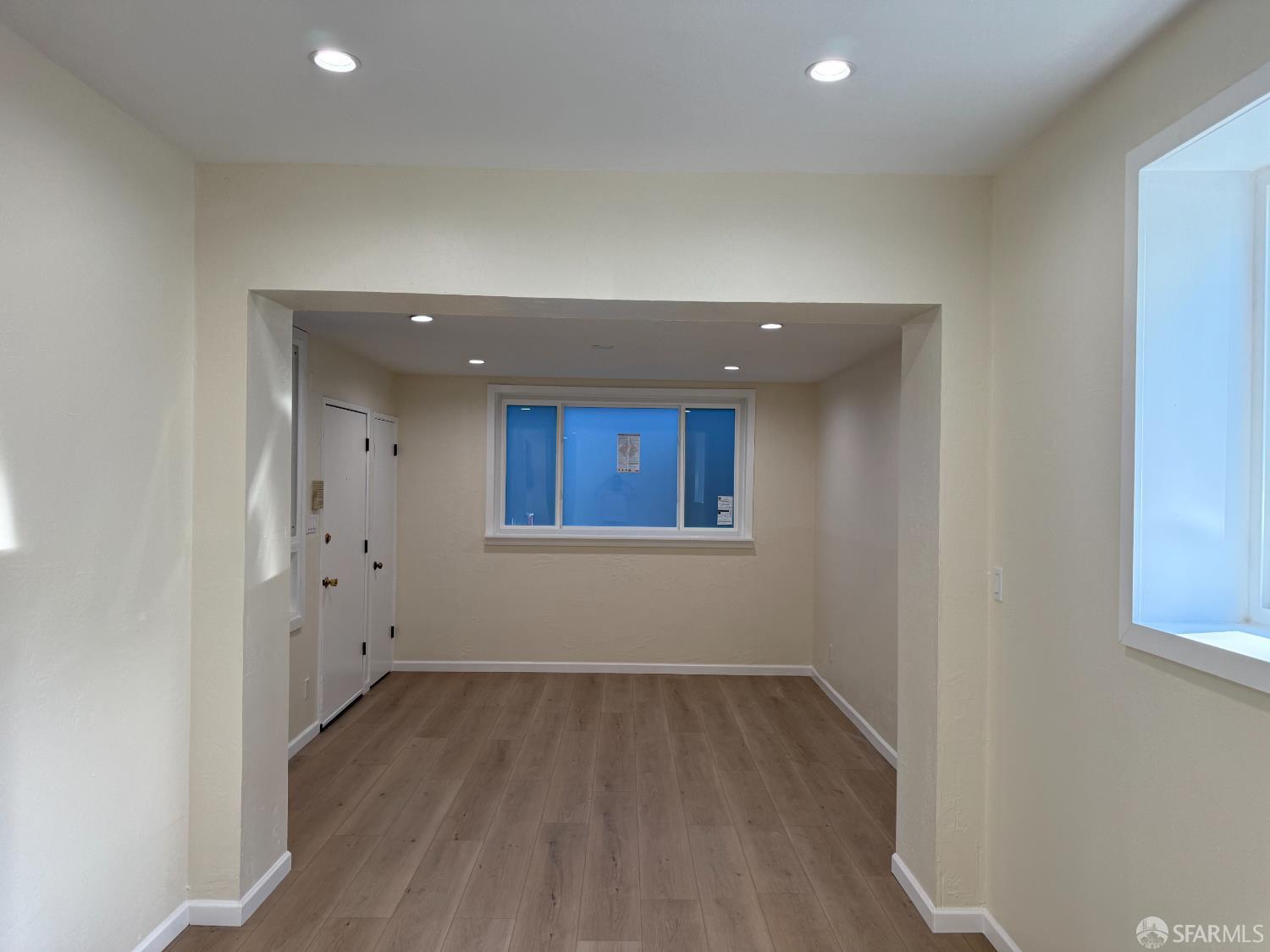 Detail Gallery Image 8 of 23 For 258 Dorland St #7,  San Francisco,  CA 94114 - 2 Beds | 2 Baths