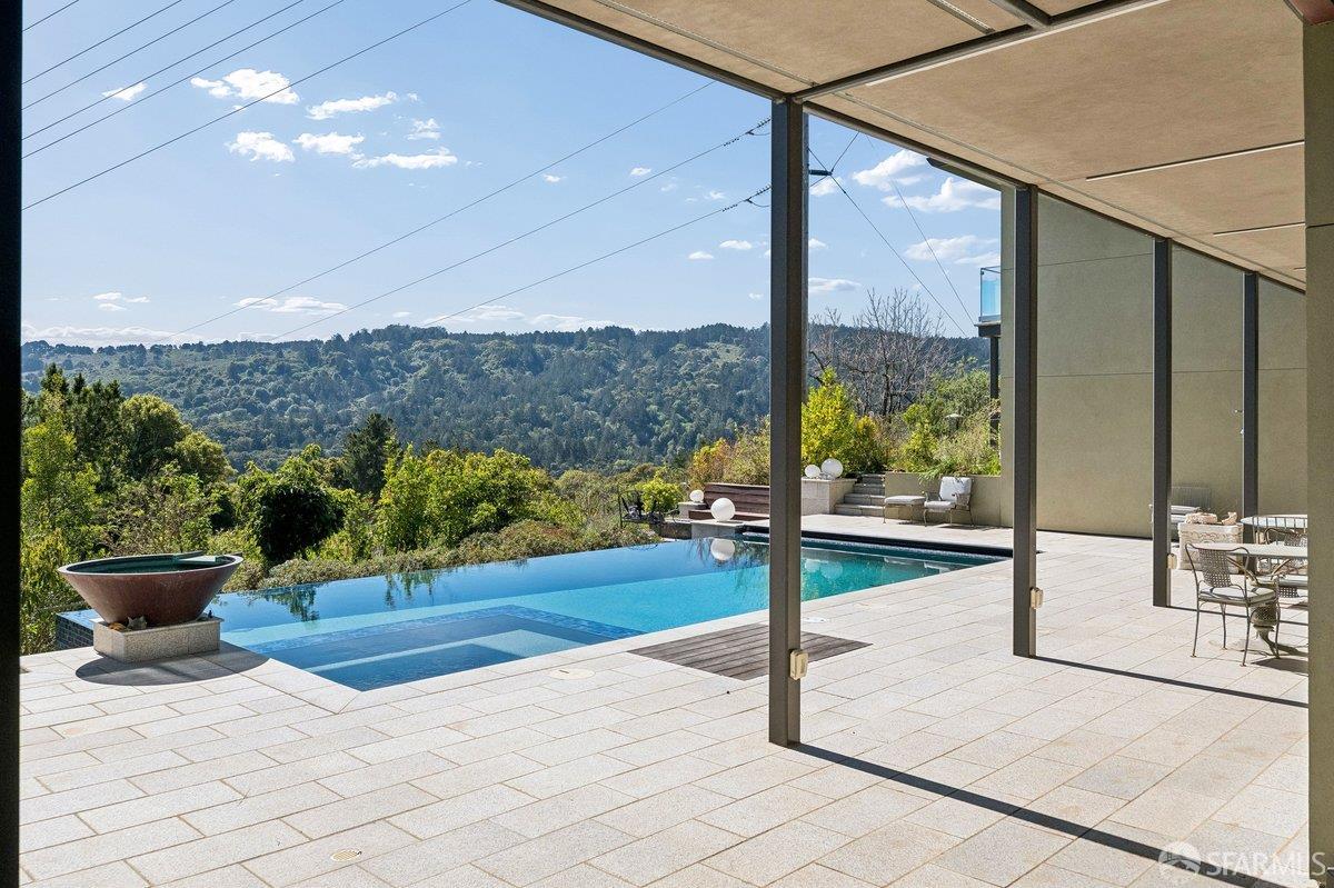 Detail Gallery Image 84 of 95 For 1435 Lakeview Dr, Hillsborough,  CA 94010 - 6 Beds | 5/1 Baths