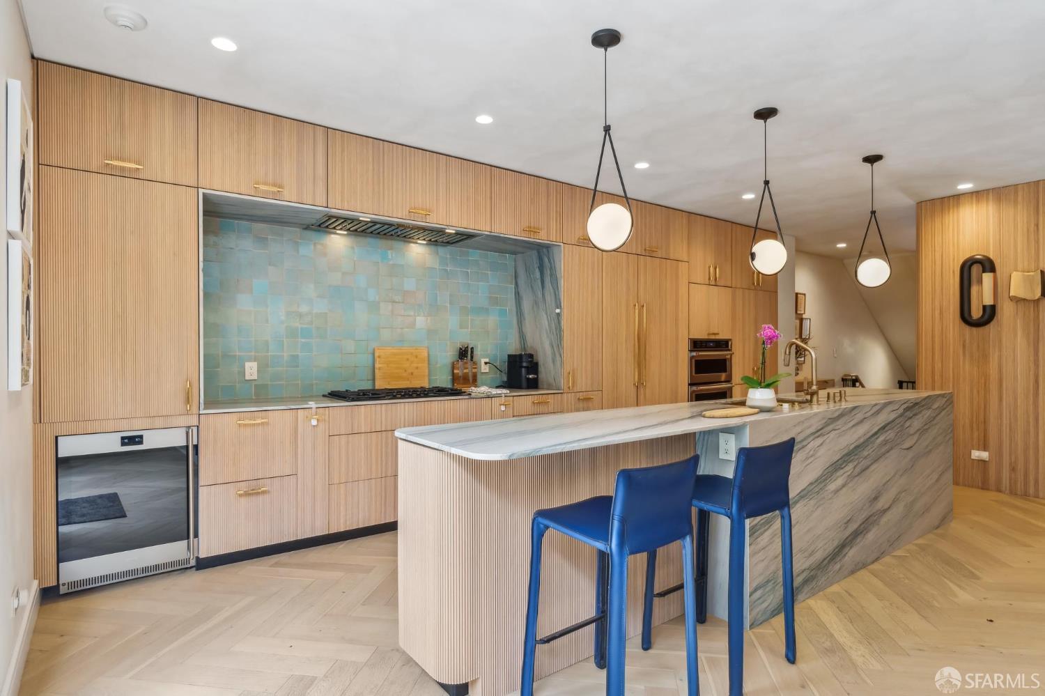 Detail Gallery Image 32 of 94 For 7 Seymour St, San Francisco,  CA 94115 - 5 Beds | 4/2 Baths