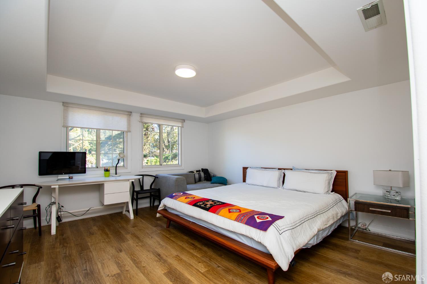 Detail Gallery Image 3 of 15 For 127 Knockash Hill, San Francisco,  CA 94127 - 1 Beds | 1 Baths