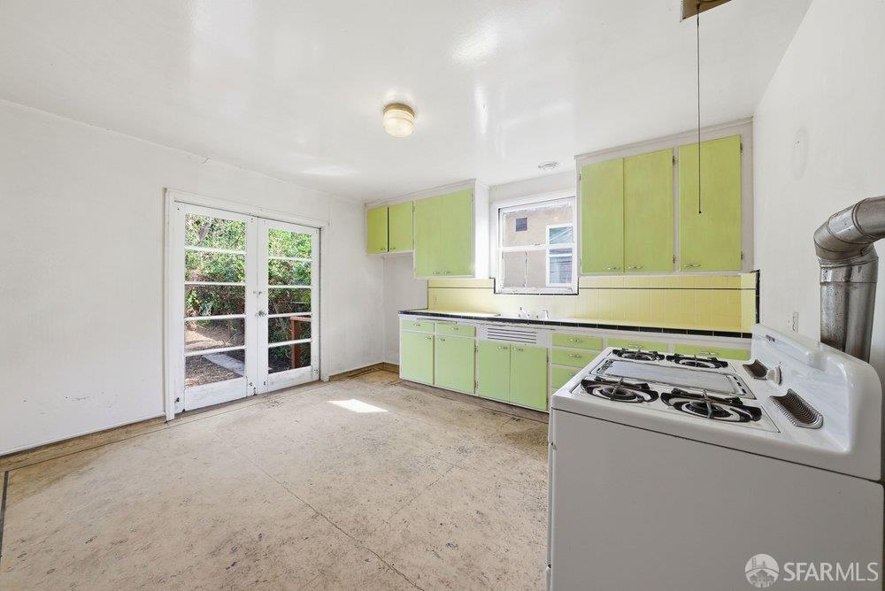 Detail Gallery Image 14 of 49 For 267 Milagra Dr, Pacifica,  CA 94044 - 3 Beds | 1 Baths