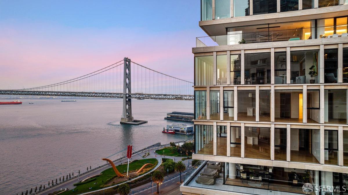 Detail Gallery Image 49 of 62 For 1 Steuart Ln #1702,  San Francisco,  CA 94115 - 2 Beds | 2/1 Baths