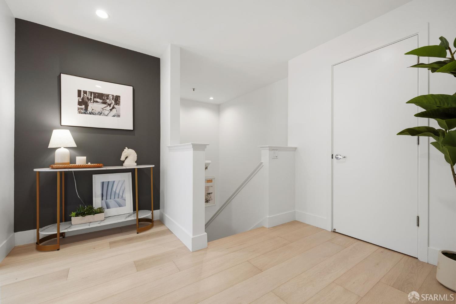 Detail Gallery Image 23 of 52 For 350 Broderick St #320,  San Francisco,  CA 94117 - 3 Beds | 3 Baths