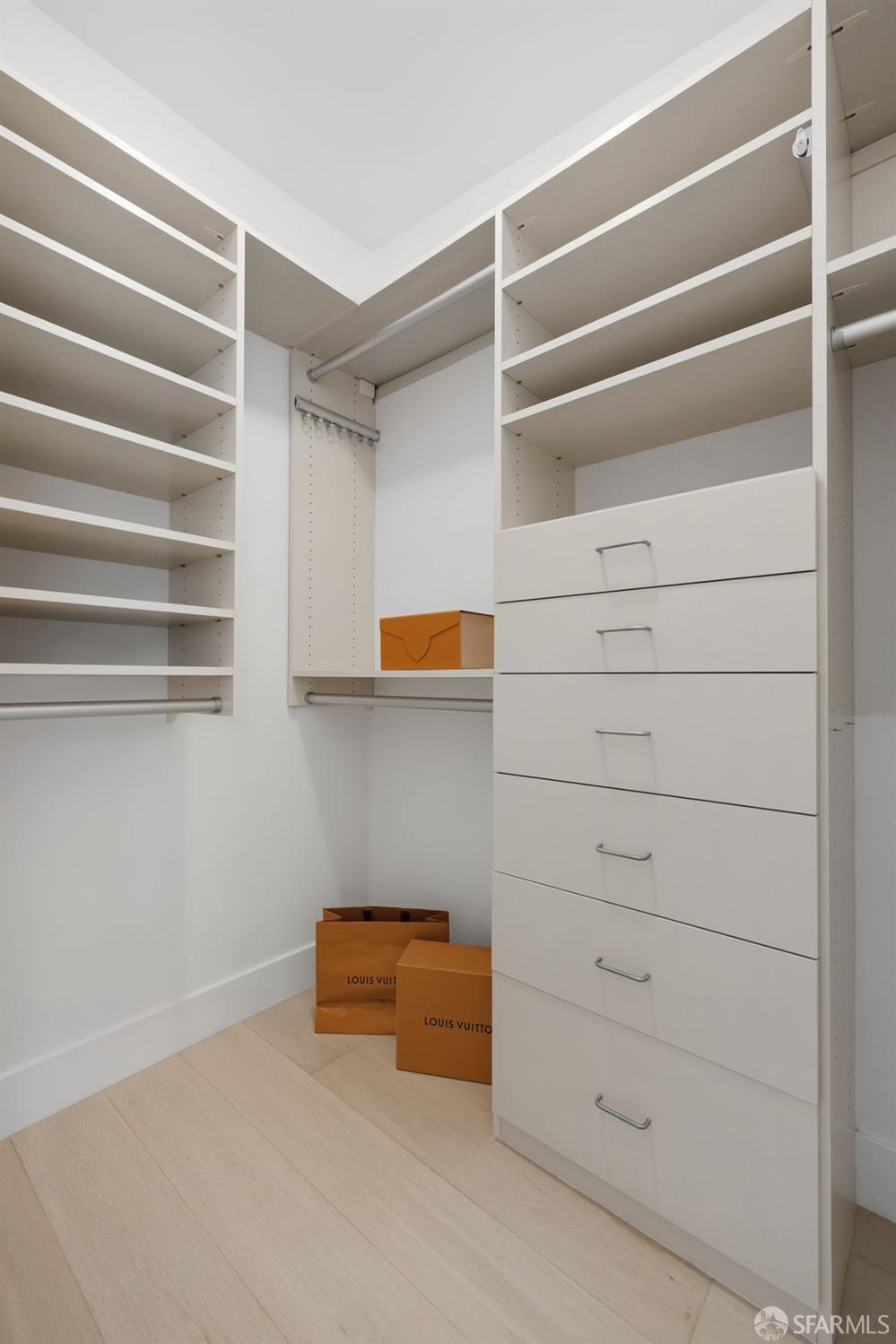 Detail Gallery Image 29 of 52 For 350 Broderick St #320,  San Francisco,  CA 94117 - 3 Beds | 3 Baths