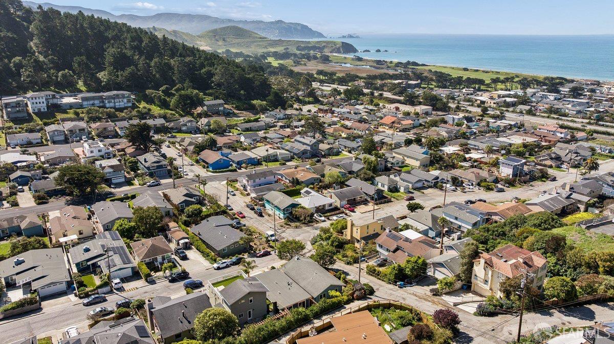 Detail Gallery Image 31 of 31 For 409 Pacific Ave, Pacifica,  CA 94044 - 2 Beds | 1 Baths