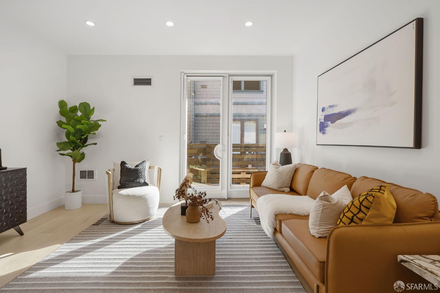 Detail Gallery Image 5 of 52 For 350 Broderick St #320,  San Francisco,  CA 94117 - 3 Beds | 3 Baths