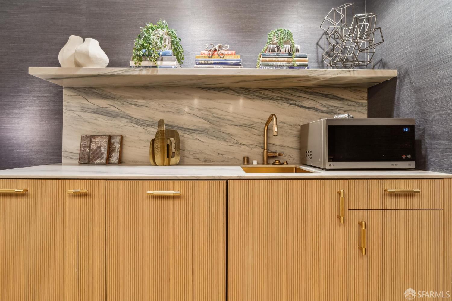 Detail Gallery Image 89 of 94 For 7 Seymour St, San Francisco,  CA 94115 - 5 Beds | 4/2 Baths