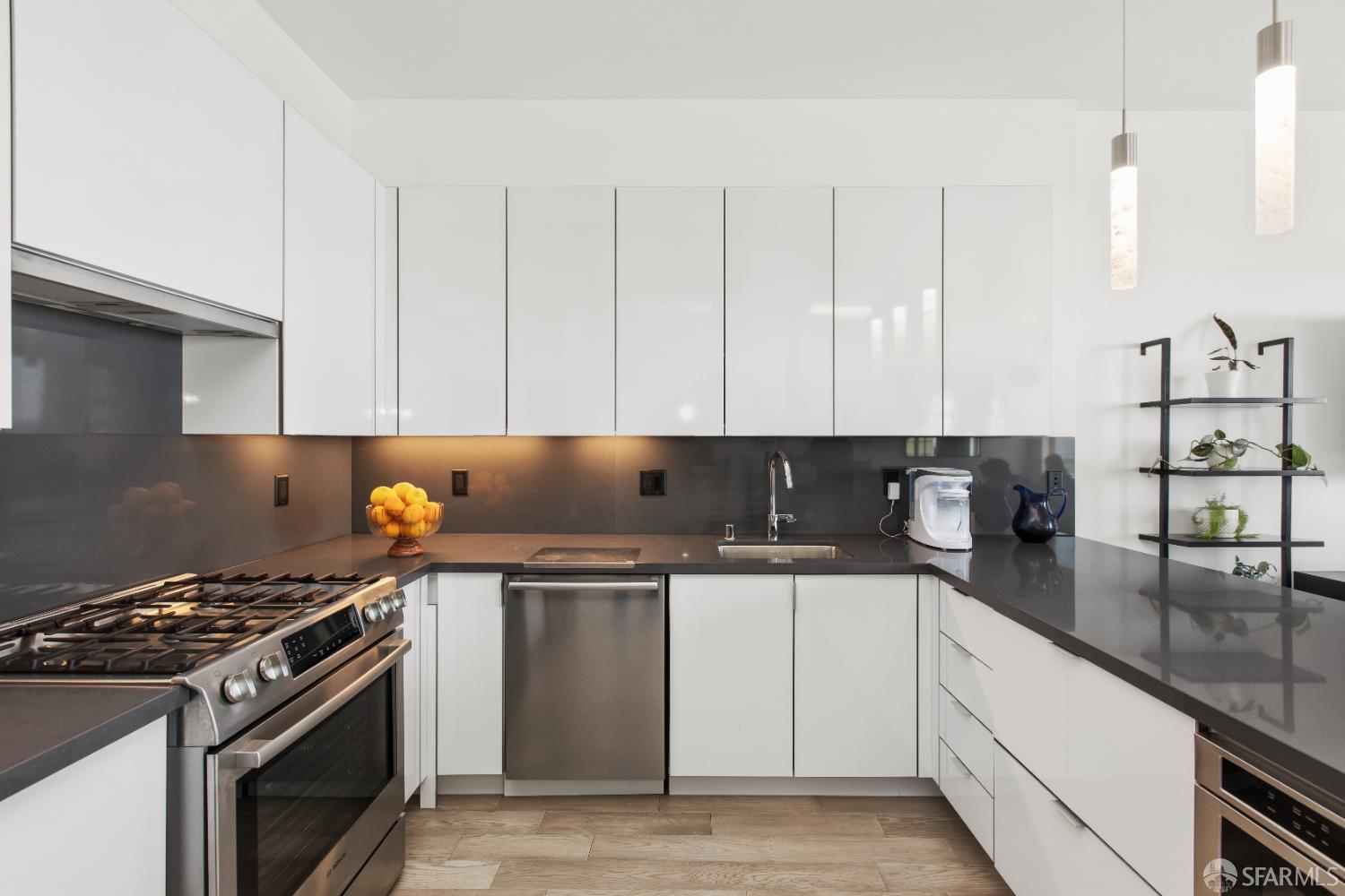 Photo #9: 426112671 Listing: Photo #9