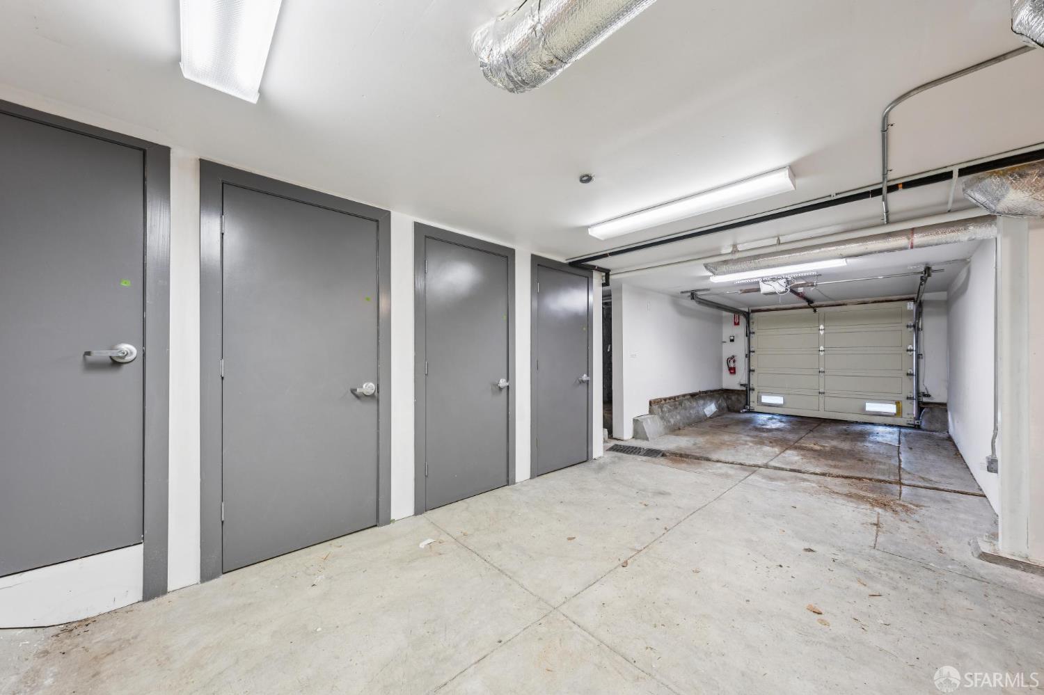 Photo #17: 426112629 Listing: Photo #17