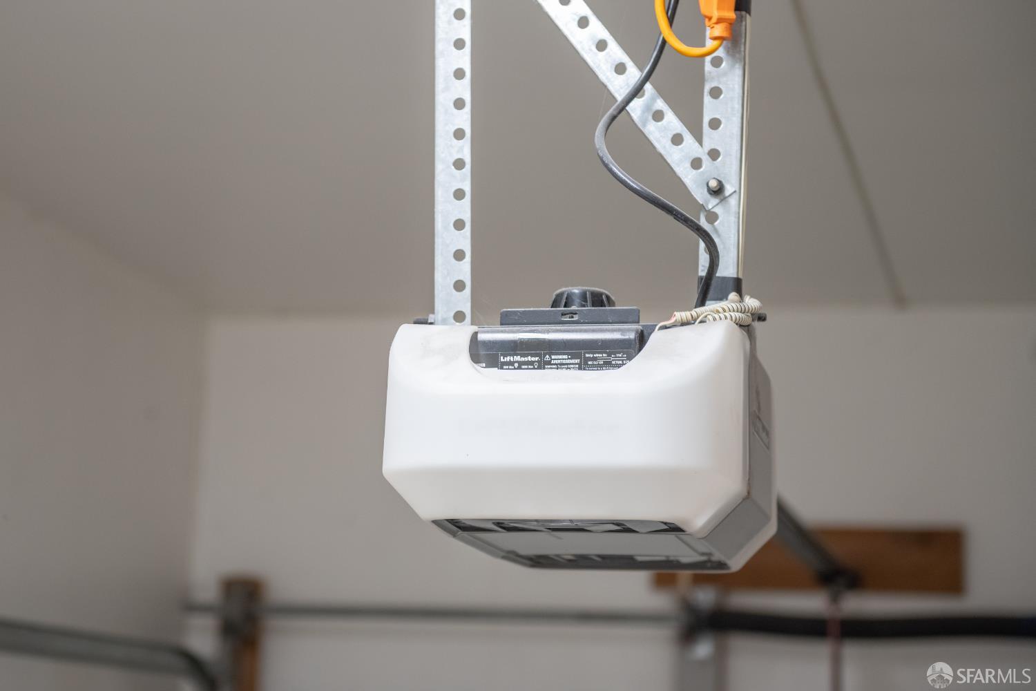 Detail Gallery Image 14 of 30 For 1931 98th Ave, Oakland,  CA 94603 - 3 Beds | 1 Baths