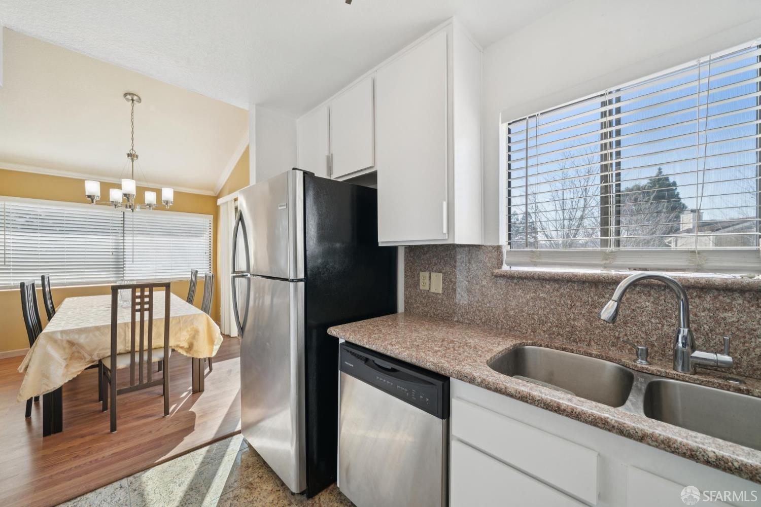 Detail Gallery Image 13 of 35 For 310 Atlas Dr #1,  Hercules,  CA 94547 - 2 Beds | 1/1 Baths