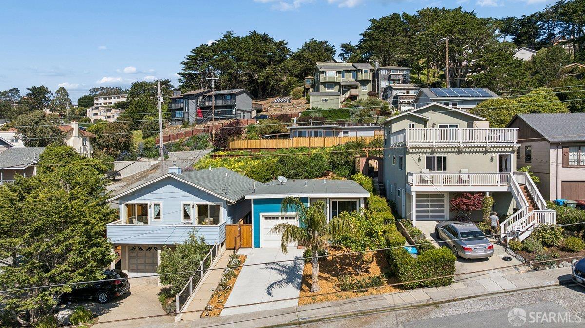 Detail Gallery Image 24 of 31 For 409 Pacific Ave, Pacifica,  CA 94044 - 2 Beds | 1 Baths