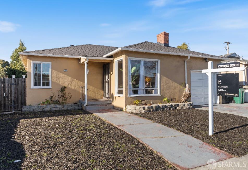 Detail Gallery Image 2 of 30 For 1931 98th Ave, Oakland,  CA 94603 - 3 Beds | 1 Baths