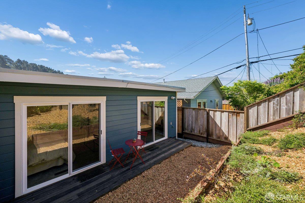 Detail Gallery Image 20 of 31 For 409 Pacific Ave, Pacifica,  CA 94044 - 2 Beds | 1 Baths