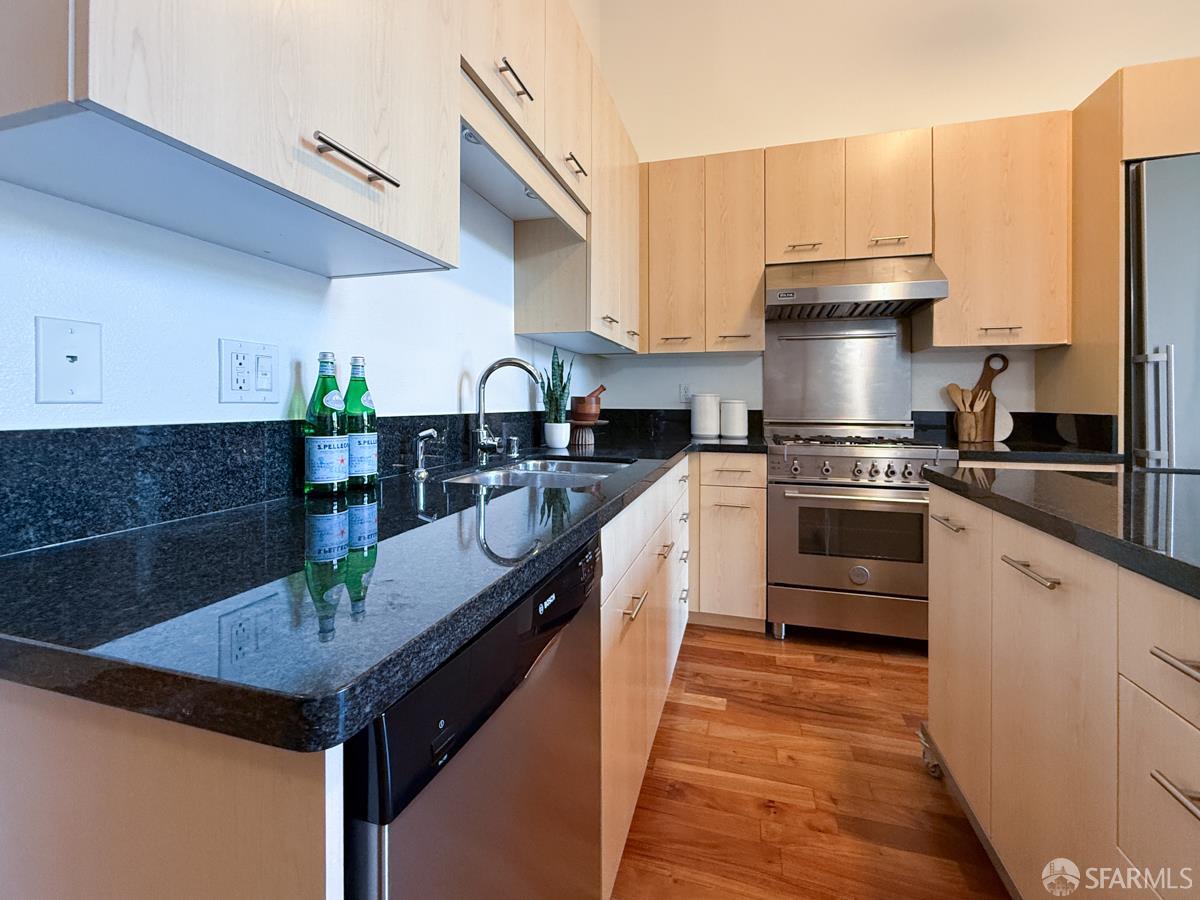 Photo #12: 426107105 Listing: Photo #12