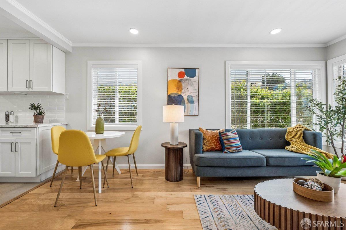 Detail Gallery Image 5 of 31 For 409 Pacific Ave, Pacifica,  CA 94044 - 2 Beds | 1 Baths