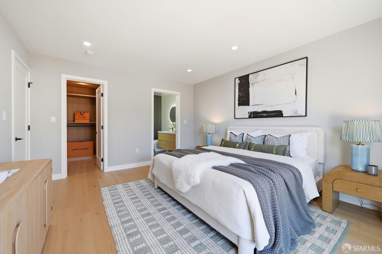 Detail Gallery Image 30 of 53 For 2124 18th Ave, San Francisco,  CA 94116 - 4 Beds | 3/1 Baths