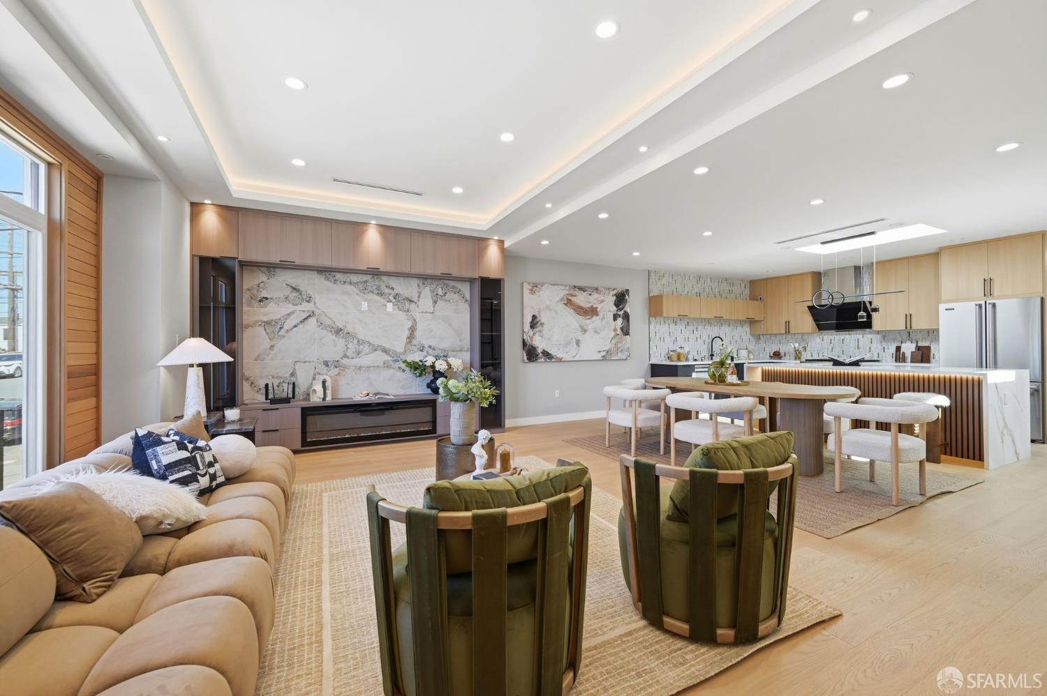 Detail Gallery Image 12 of 53 For 2124 18th Ave, San Francisco,  CA 94116 - 4 Beds | 3/1 Baths