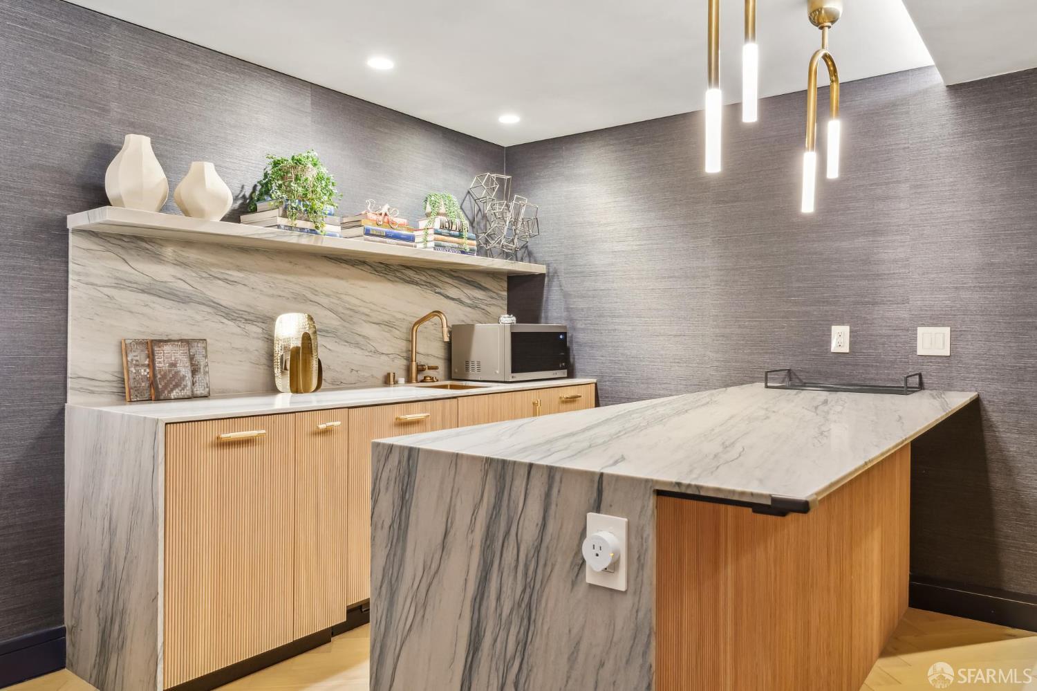 Detail Gallery Image 88 of 94 For 7 Seymour St, San Francisco,  CA 94115 - 5 Beds | 4/2 Baths