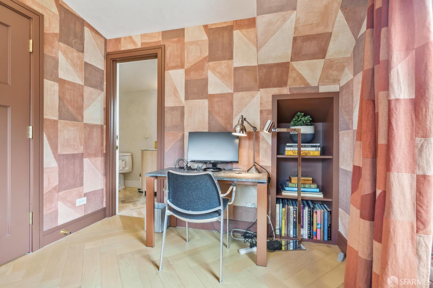 Detail Gallery Image 76 of 94 For 7 Seymour St, San Francisco,  CA 94115 - 5 Beds | 4/2 Baths