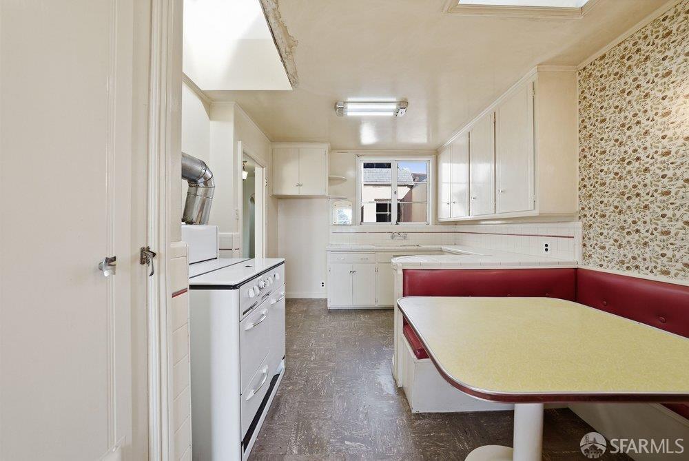 Detail Gallery Image 21 of 62 For 1747 32nd Ave, San Francisco,  CA 94122 - 2 Beds | 1 Baths