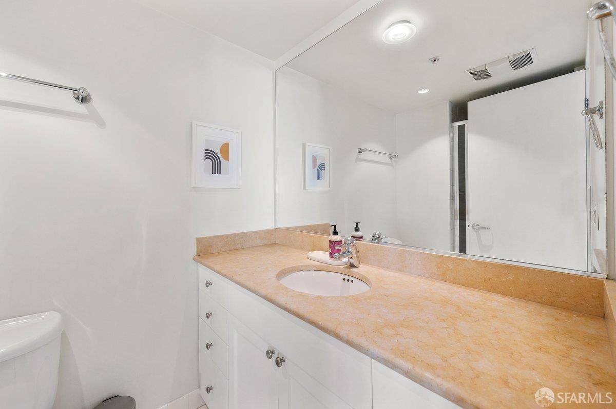 Photo #17: 426112578 Listing: Photo #17