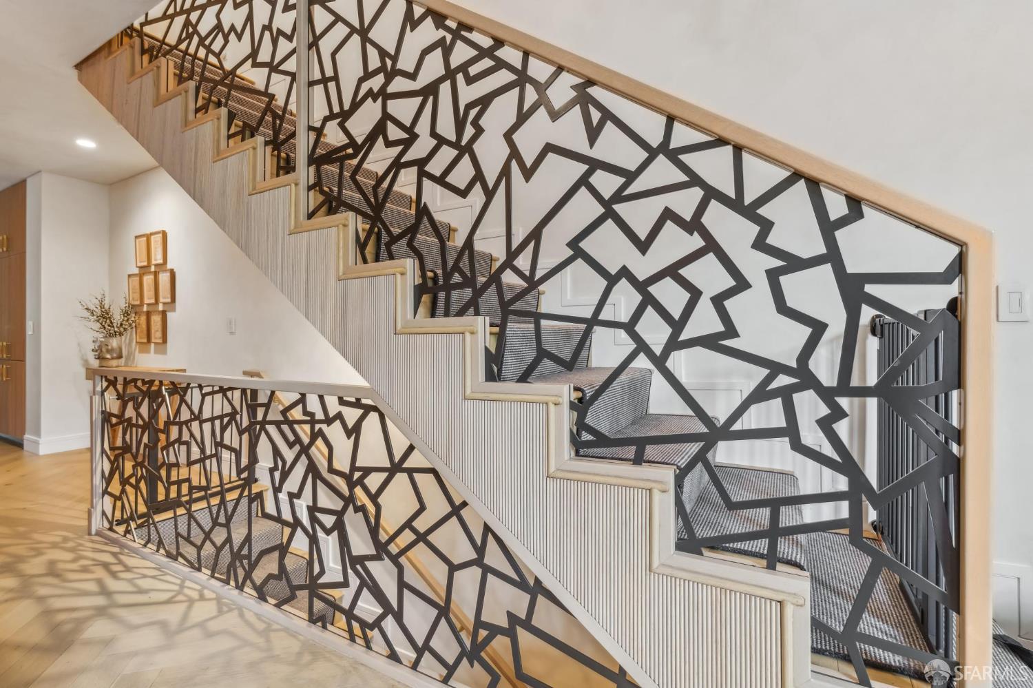 Detail Gallery Image 46 of 94 For 7 Seymour St, San Francisco,  CA 94115 - 5 Beds | 4/2 Baths