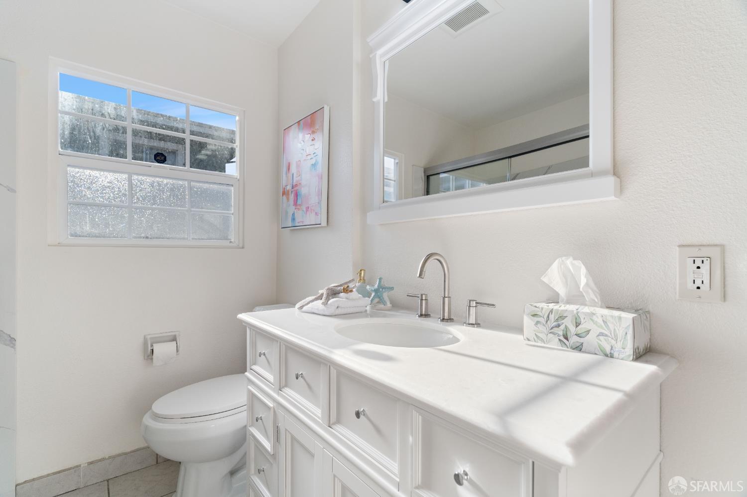 Detail Gallery Image 21 of 30 For 1931 98th Ave, Oakland,  CA 94603 - 3 Beds | 1 Baths