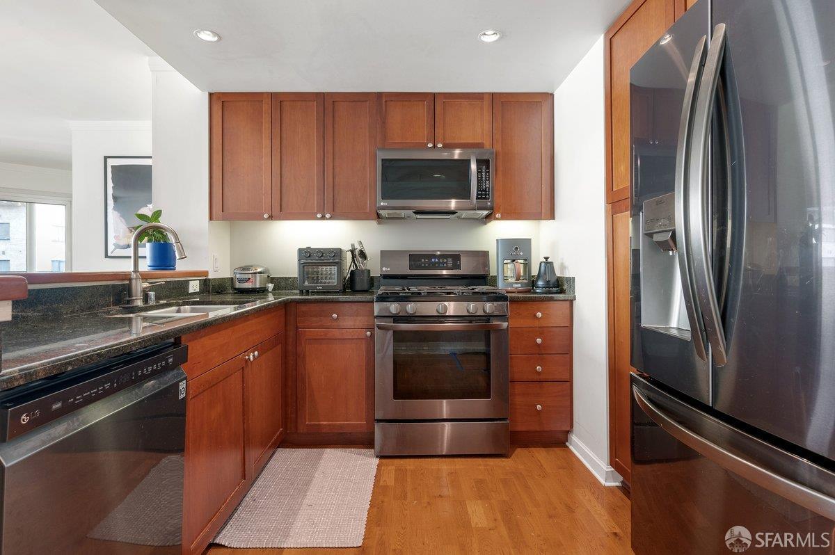 Photo #9: 426112578 Listing: Photo #9