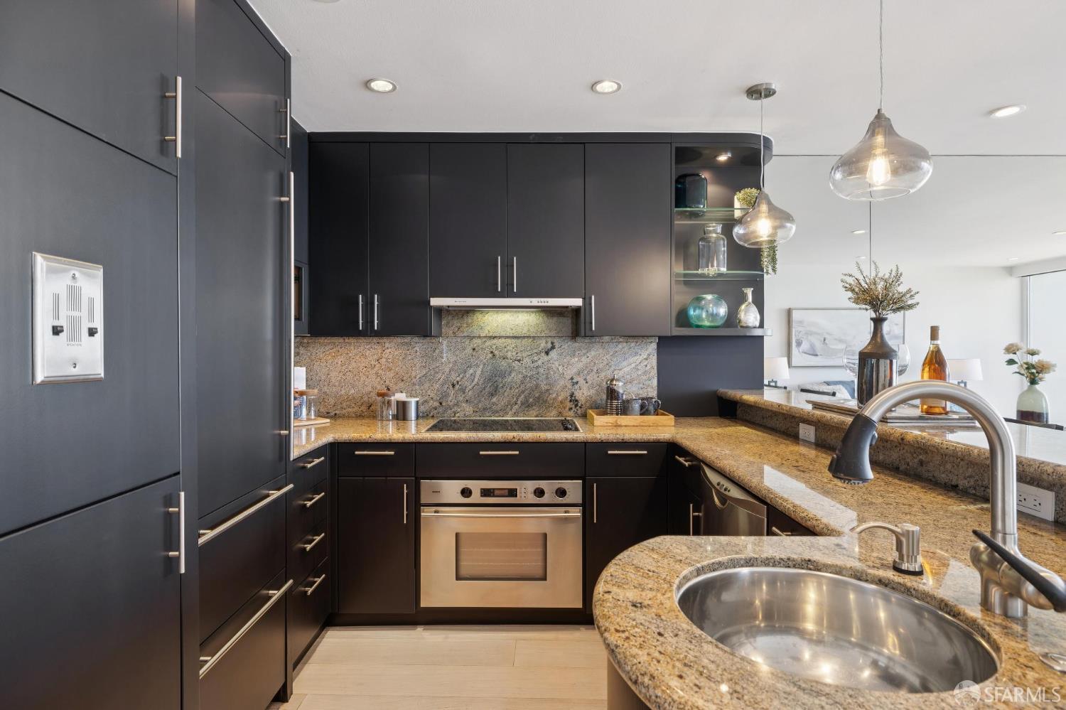 Photo #21: 426107929 Listing: Photo #21