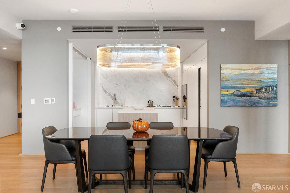 Detail Gallery Image 11 of 62 For 1 Steuart Ln #1702,  San Francisco,  CA 94115 - 2 Beds | 2/1 Baths