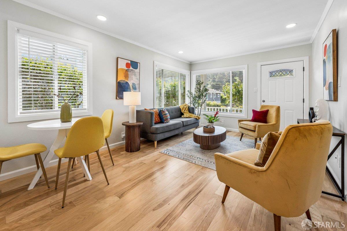 Detail Gallery Image 6 of 31 For 409 Pacific Ave, Pacifica,  CA 94044 - 2 Beds | 1 Baths